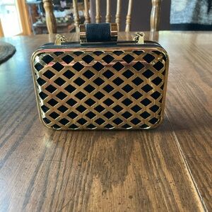 Elegant Black and Gold Crossbody from H & M new no tags no adjustable strap